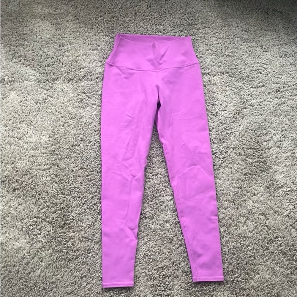 Pink berry Alo leggings size small